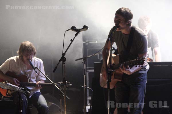 GIRLS IN HAWAII - 2007-10-30 - PARIS - La Cigale - 